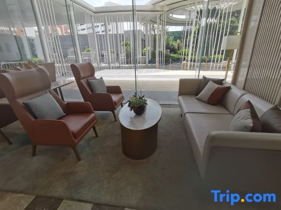 Шэньчжэнь: Huawei Tian'an Yungu Apartment (Shenzhen Xuexiang Subway Station)