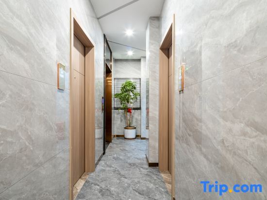 Дунгуань: Zhirong Home Apartment  (Fuhua Road Dalang Plaza)