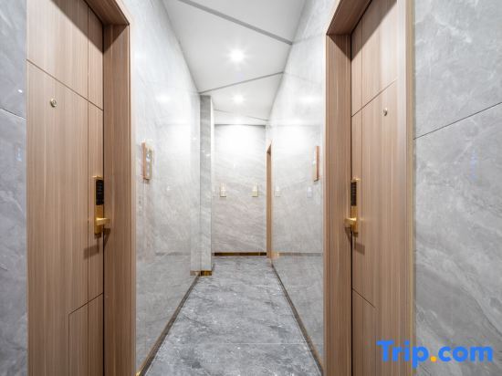 Дунгуань: Zhirong Home Apartment  (Fuhua Road Dalang Plaza)