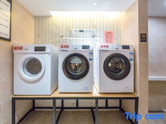 Шицзячжуан: Xi'an Qingya Hotel (Shijiazhuang Railway Station Tatan Shop)