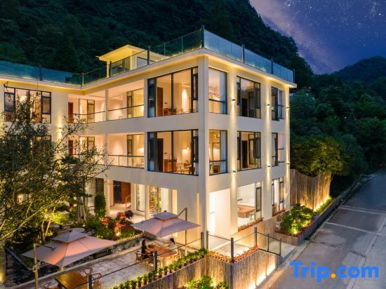 Qingcheng Mountain Yuntai Private Hot Spring B&B (Houshan Scenic Area Branch) — фото 1
