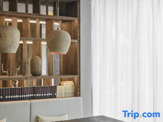 Хучжоу: Chunfeng Baiyang Waiting For The Wind Rustic Luxury Hotel