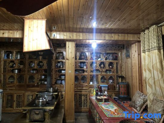 Цзючжайгоу: Songpan Linyun Mountain Residence