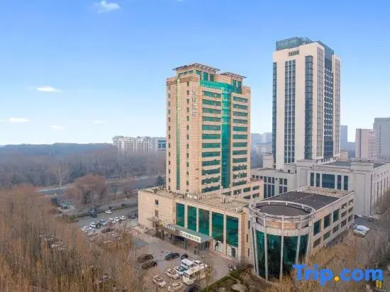 Дунъин: Bella Hotel (Dongying Guangrao Le'an Street International Expo Center)