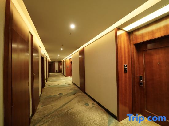Ичунь: Dongpeng Hotel (Yichun Yizhou District Government Chengdong Branch)