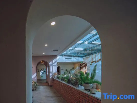 Буркин: Burqin Fairy Tale Castle View Theme Beauty Su (Qicaihe Branch)