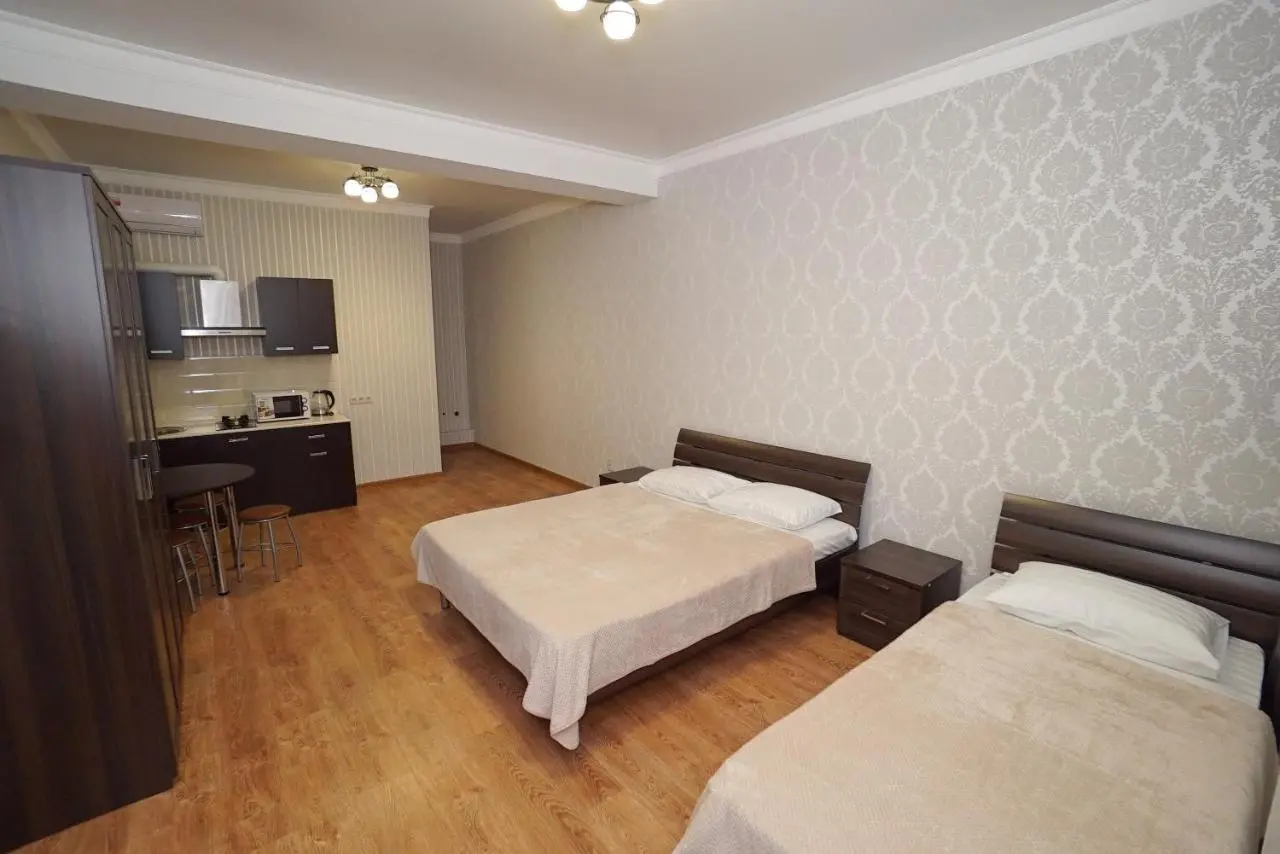 Лоо: AnnaMariya Apartment