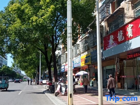 Юнчжоу: Fuyang Julong Hotel
