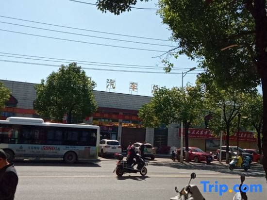 Юнчжоу: Fuyang Julong Hotel