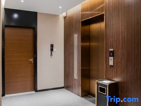 Шанхай: Home Selection Hotel (Shanghai Meilan Lake Luonan New Village Subway Station Store)