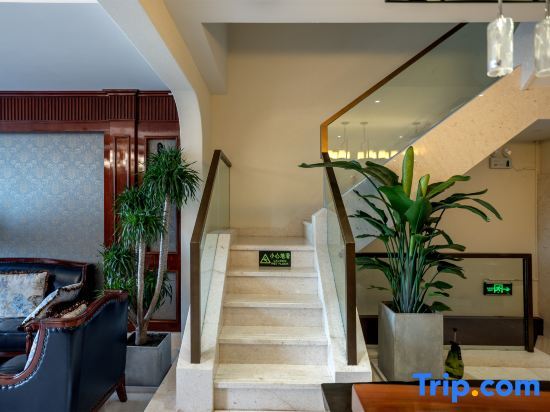 Дали: Dali Shanshuijian Seaview Holiday Villa
