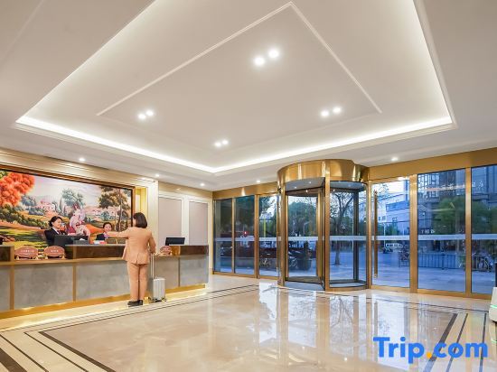 Шанхай: Vienna Hotel (Shanghai Baoshan Huahe Road Branch)