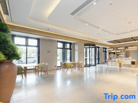 Шанхай: All Seasons Hotel (Chongxi Road, Shanghai International Tourism Resort)