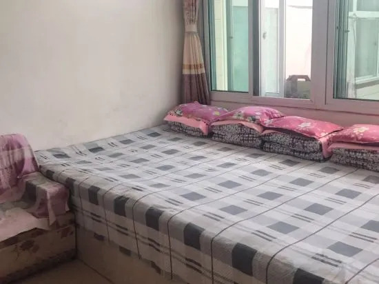 Пекин: Beijing Lapagoumen Baiyu Linma Zhanhua Farmhouse