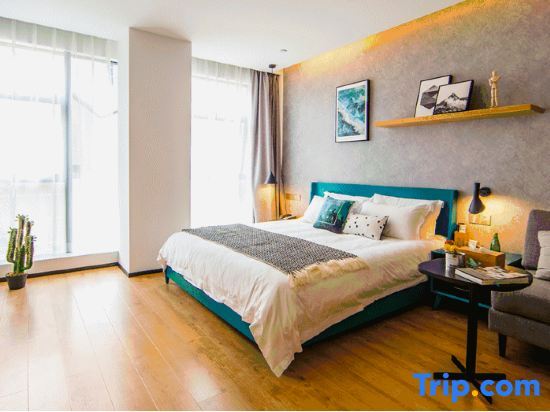 Шанхай: Shanghai Shuyi Holiday Inn