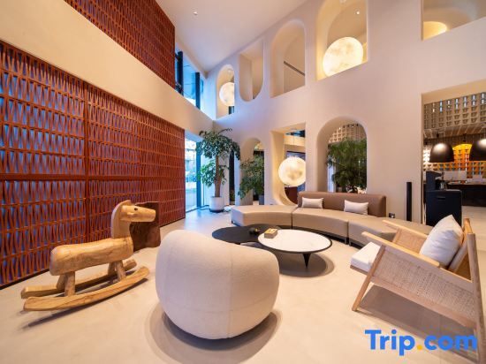 Буркин: Burjin Bu Guri BGULI Design Holiday Home (Irtysh River Branch)