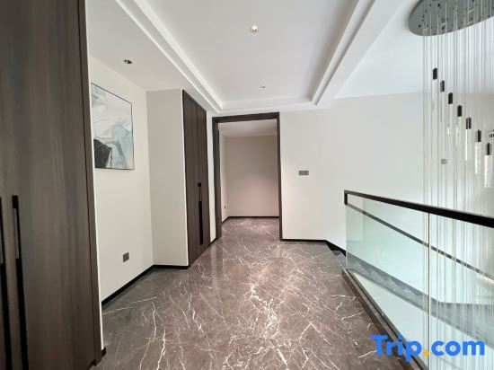 Ханчжоу: Guchi Jingye Homestay (Fuchunjiang Xiaosanxia Branch)