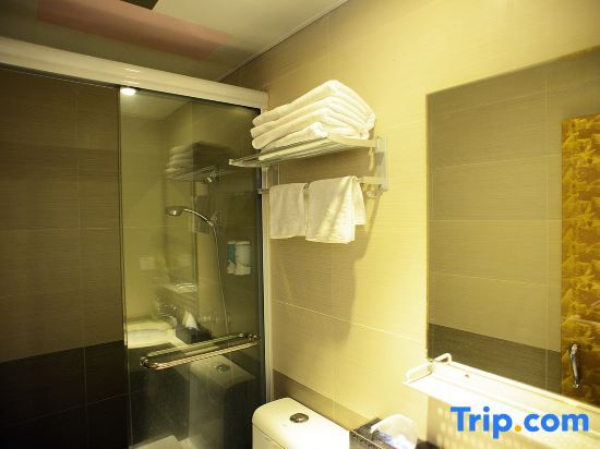 Шанхай: Dongjing Hotel (Shanghai Shanda College Branch)