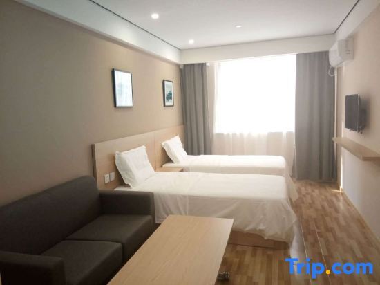Шанхай: Shanghai Liting Apartment (Jinqiao Subway Station)