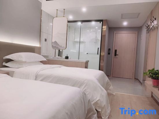 Синьсян: Wojiarunda Fashion Hotel
