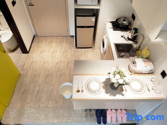Шанхай: Rongju hotel apartment (Donglan Road Caohejing Shanghai)