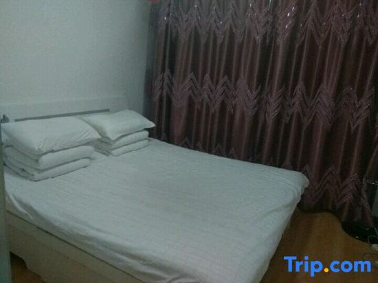 Бенкси: Benxi Huamu Hefu Warm Apartment