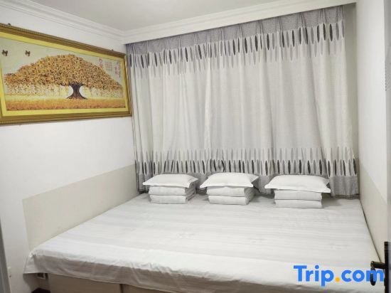Бенкси: Benxi Huamu Hefu Warm Apartment