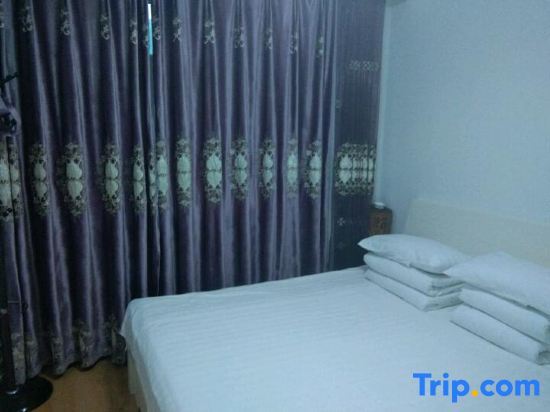 Бенкси: Benxi Huamu Hefu Warm Apartment