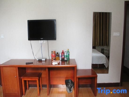 Лиаоченг: Guanxian Shuangying North Ring Express Hotel