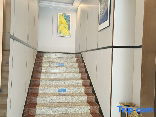 Фучжоу: China Youth International Hotel