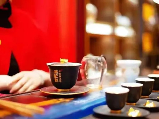 Наньпин: Baiyun Business Hotel (Jianye Railway Station)