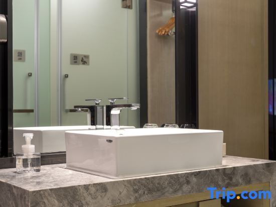 Хуанши: Yishang Hotel (Huangshi Daye High Speed Railway North Station Jinjiu Factory Store)