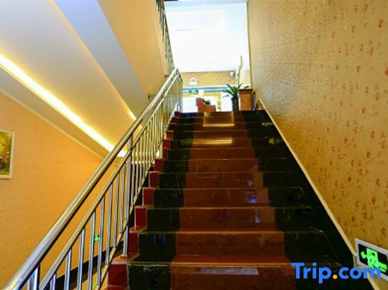 Яань: Yingcheng Hotel