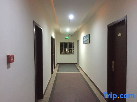 Gaoxian Taihao Business Hotel — фото 1
