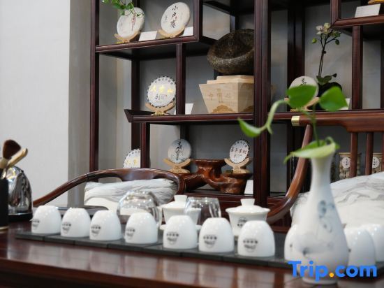 Ляньхуатан: Lianxi Inn