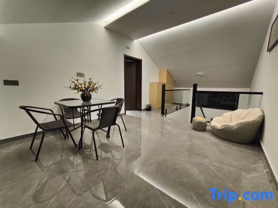 Чичжоу: Jiuhuashan Fumanlou Homestay