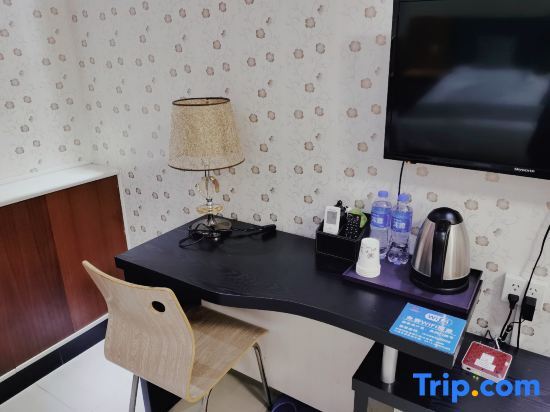 Шицзячжуан: Fangxing Express Hotel (Shijiazhuang Luquan Zoo)