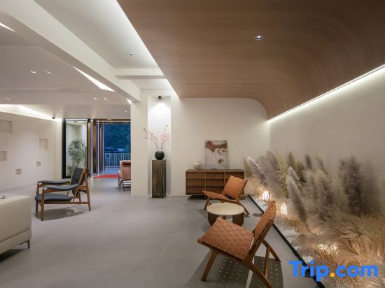 Хучжоу: An and Jane Cloud Walk Residence Mountain and Sichuan