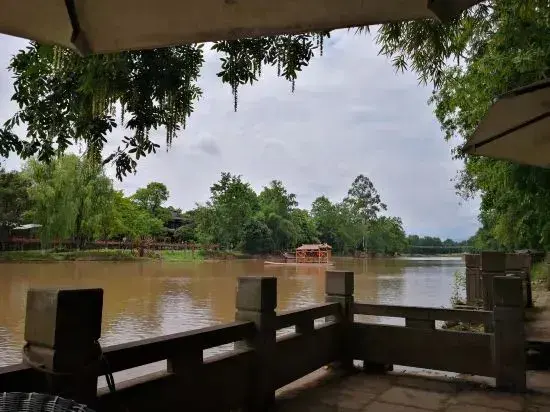 Чэнду: Pingle Ancient Town Sanjiang River View Homestay (Chuanxi Zhuhai Branch)