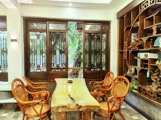 Чэнду: Pingle Ancient Town Sanjiang River View Homestay (Chuanxi Zhuhai Branch)