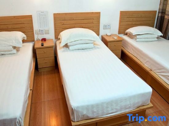 Шанхай: Jiahong Hostel