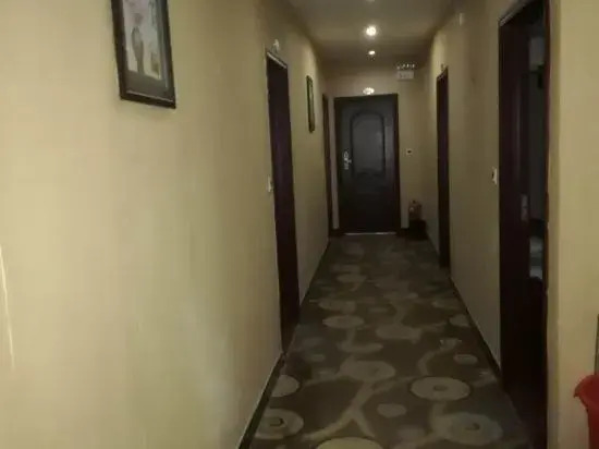 Хуанган: Wuxue Wenmin Business Hotel
