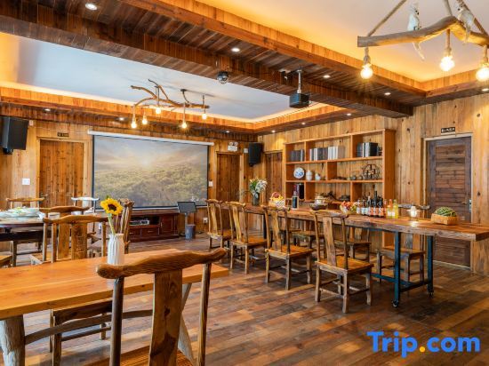 Хучжоу: Moganshan Pinzhu Guanlan Yueying Hot Spring Holiday Home