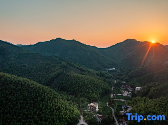 Хучжоу: Moganshan Pinzhu Guanlan Yueying Hot Spring Holiday Home