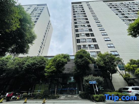 Light Luxury Apartment — фото 1
