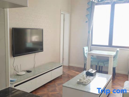 Шанхай: Shanghai Qili Cinema Apartment (Fengxian Development Zone)