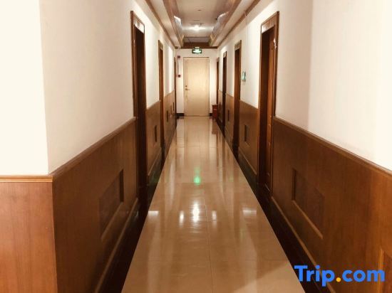 Шанхай: Shanghai Yueyang Hotel