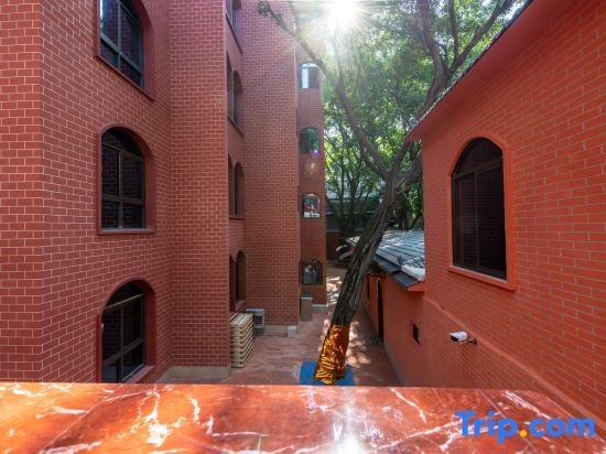 Xiahaoli Kaibu Courtyard Superior Apartment in Nanbin Road, Chongqing — фото 1