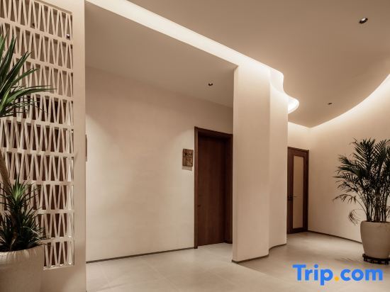 Далянь: Dalian Jinshi Designer Homestay