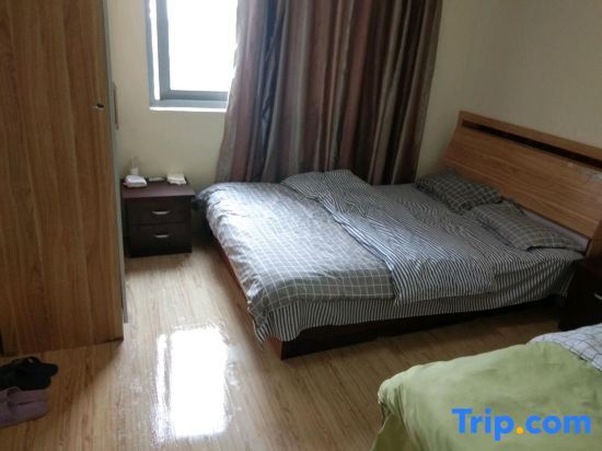 Шанхай: Special Xiaozhan Rizu Apartment (Shanghai Fengzhuang Shop)